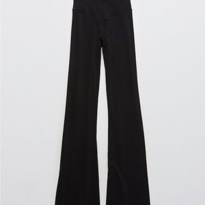 Aerie offline real me crossover flare legging